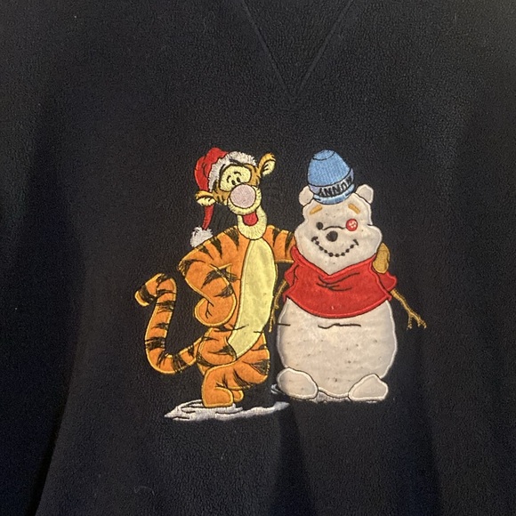 Disneys Winnie the Pooh womens sweatshirt size medium - Picture 2 of 3